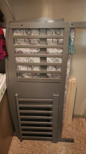 Toddler bed - toddler,